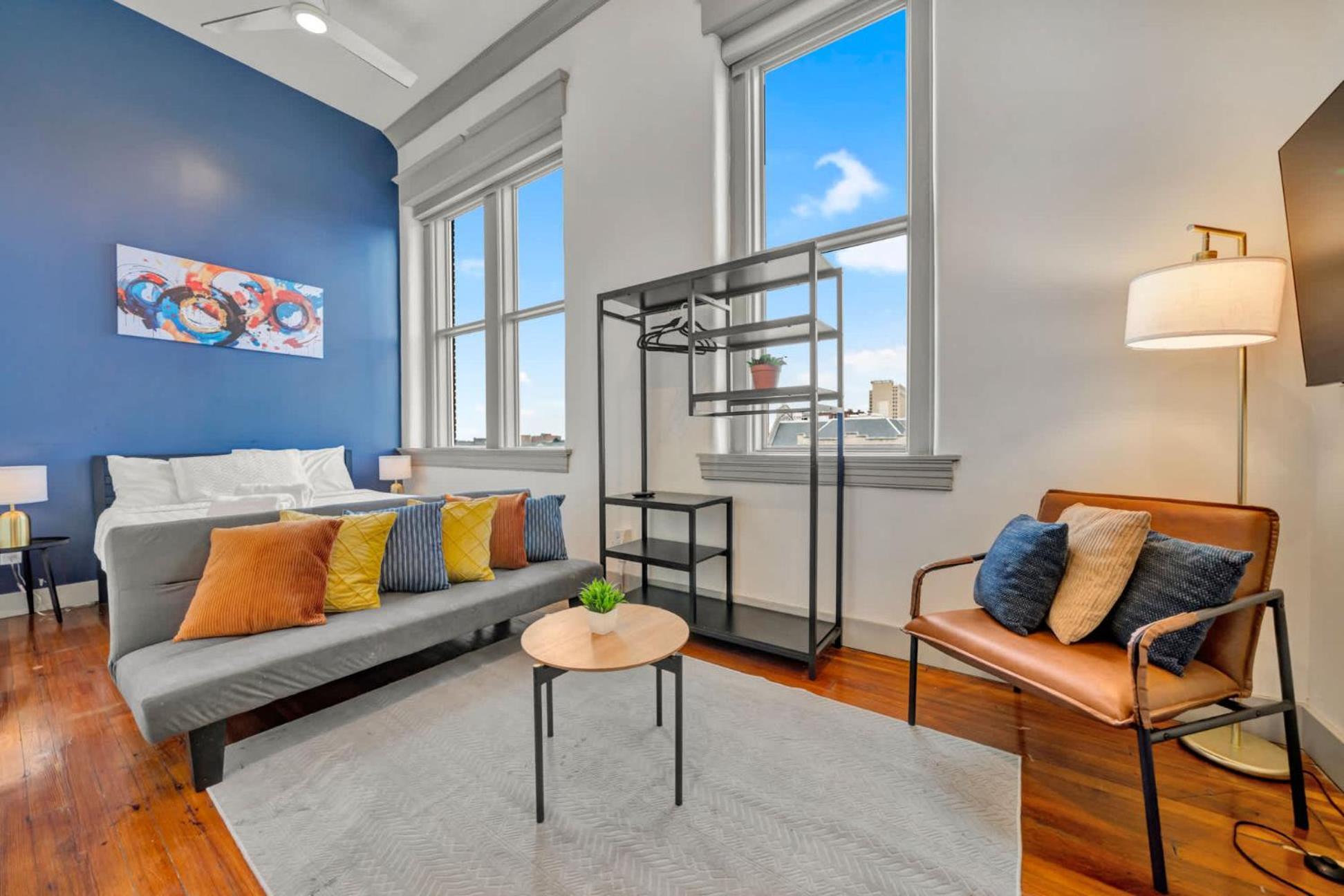 Apartment Bright And Modern In # 405 Louisville